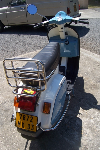 RESTAURATION SCOOTER VESPA PK80 DE 1984