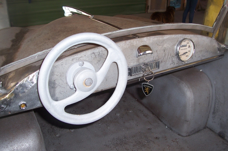 Restauration Peugeot 403 cabriolet manège 1960