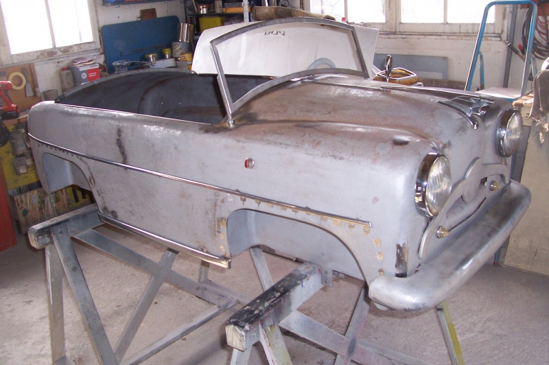 Restauration Peugeot 403 cabriolet manège 1960